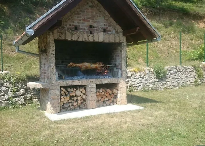 Apartments Martin Brod Apartment